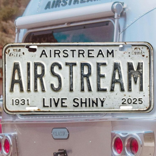 Retro Camper & Airstream Vibe